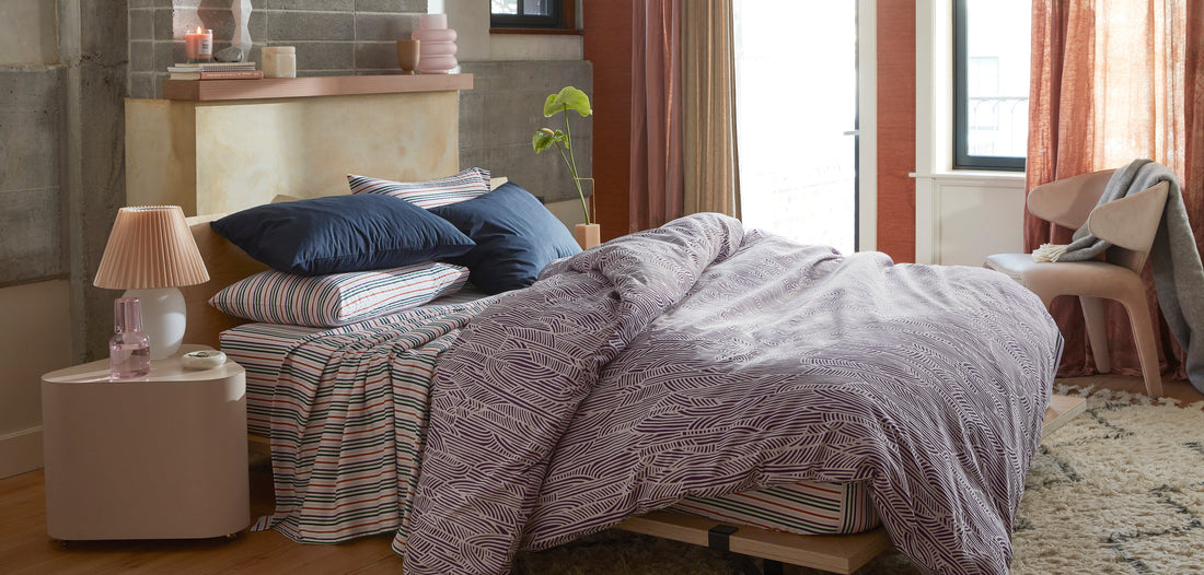 Bedding’s Most Divisive Trend: The Flat Sheet Debate