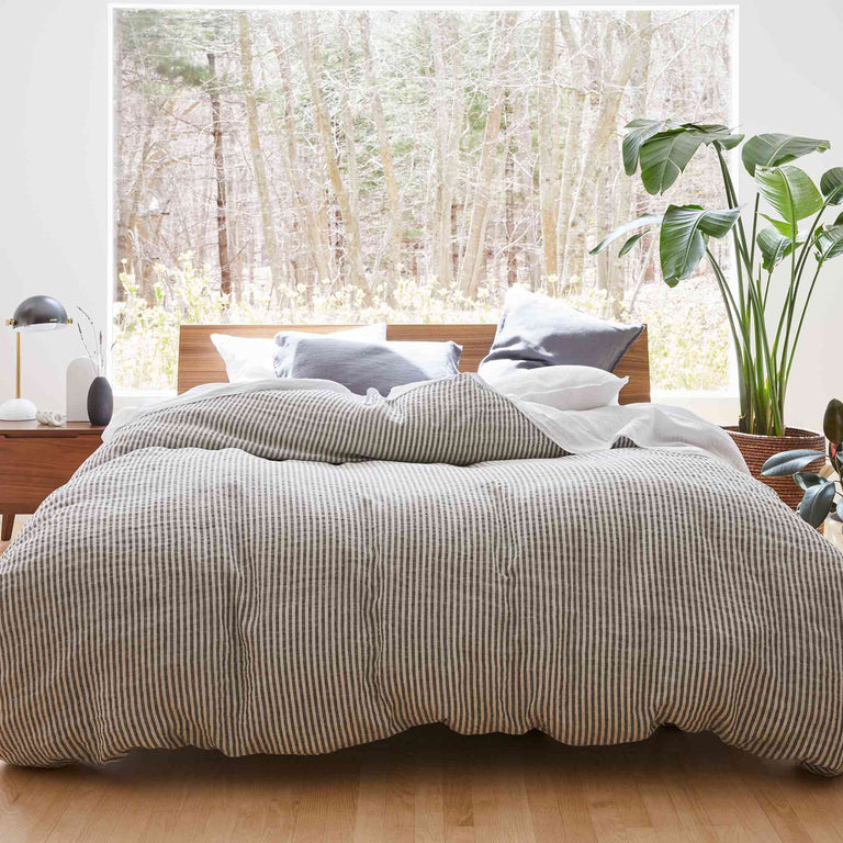 Soft & Airy Linen Duvet Cover Size King/Cali King in White by Brooklinen