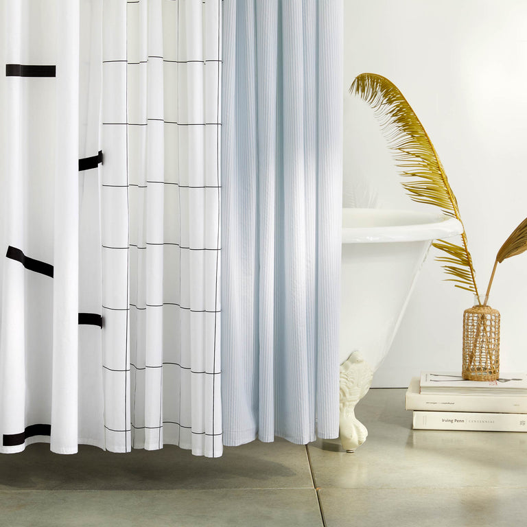 Light-blue Shower Curtains to Match Your Bathroom Decor