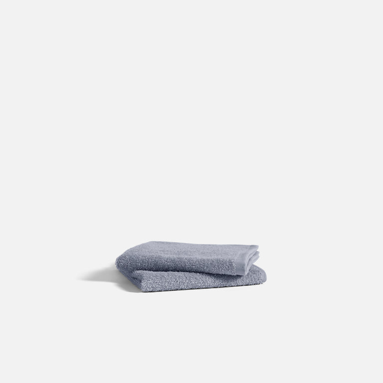 Fast-drying Ultralight Washcloths in White by Brooklinen